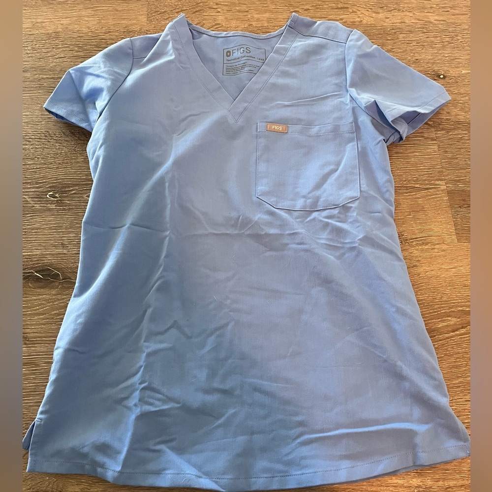 Figs Catarina scrub top